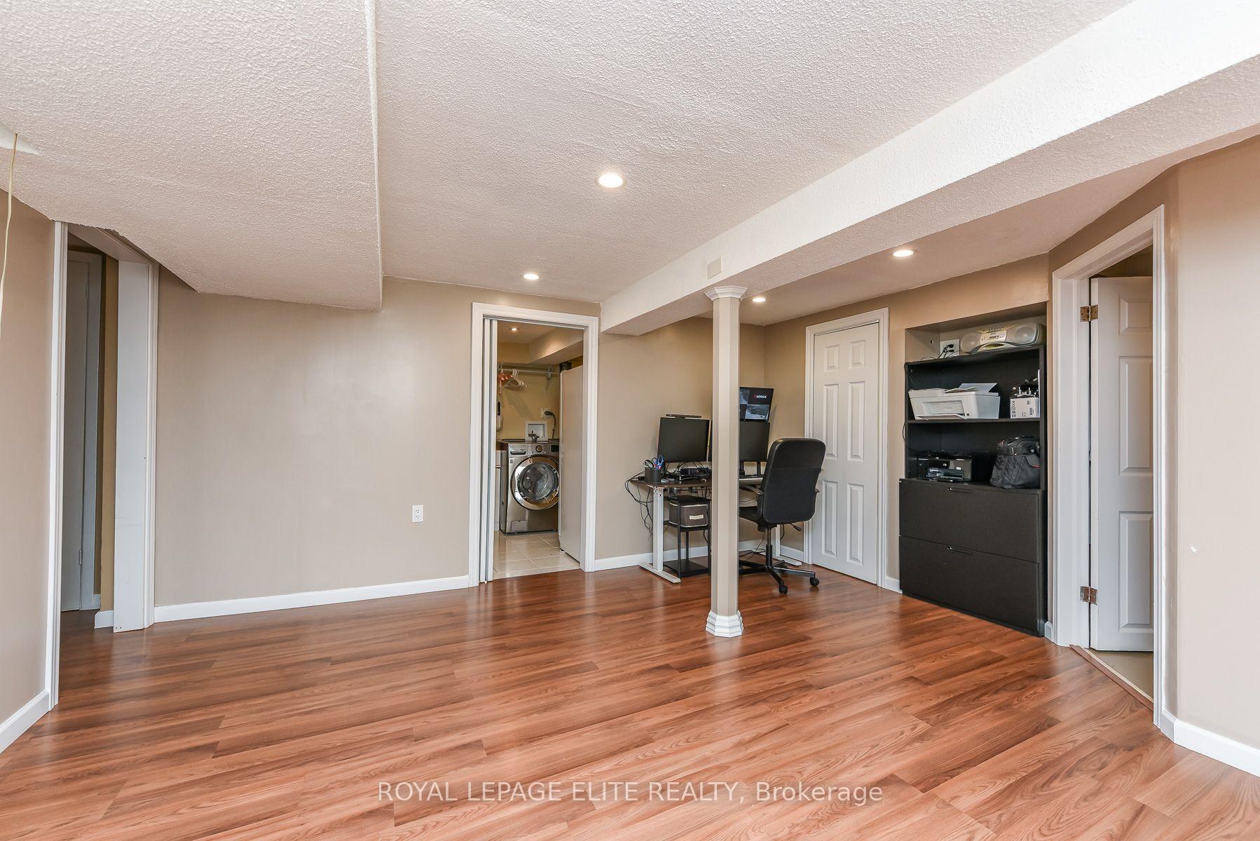 Photo 35 of 67 Elmbrook Crescent E, Etobicoke, Eringate-Centennial-West Deane — HOMEH