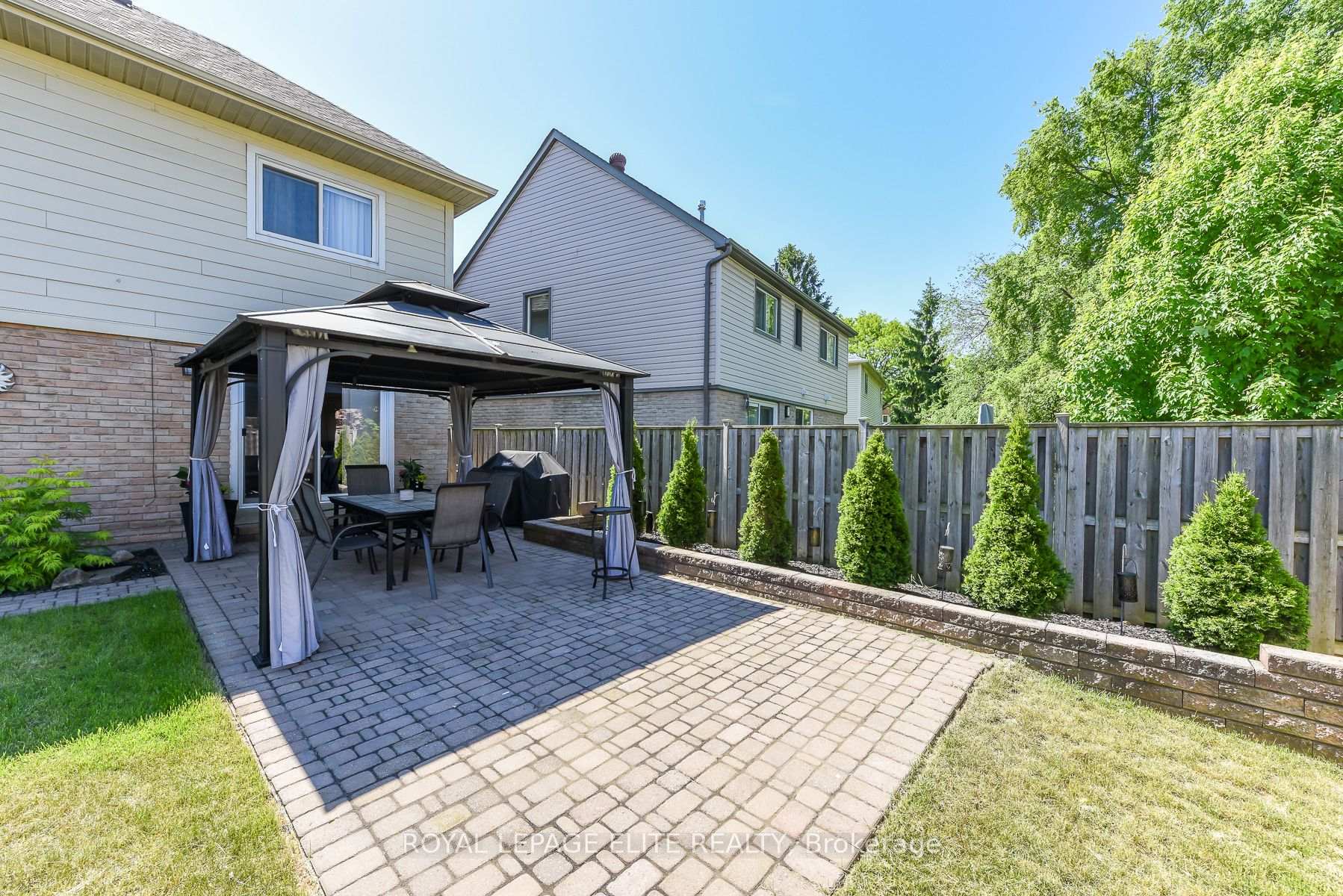 Photo 42 of 67 Elmbrook Crescent E, Etobicoke, Eringate-Centennial-West Deane — HOMEH