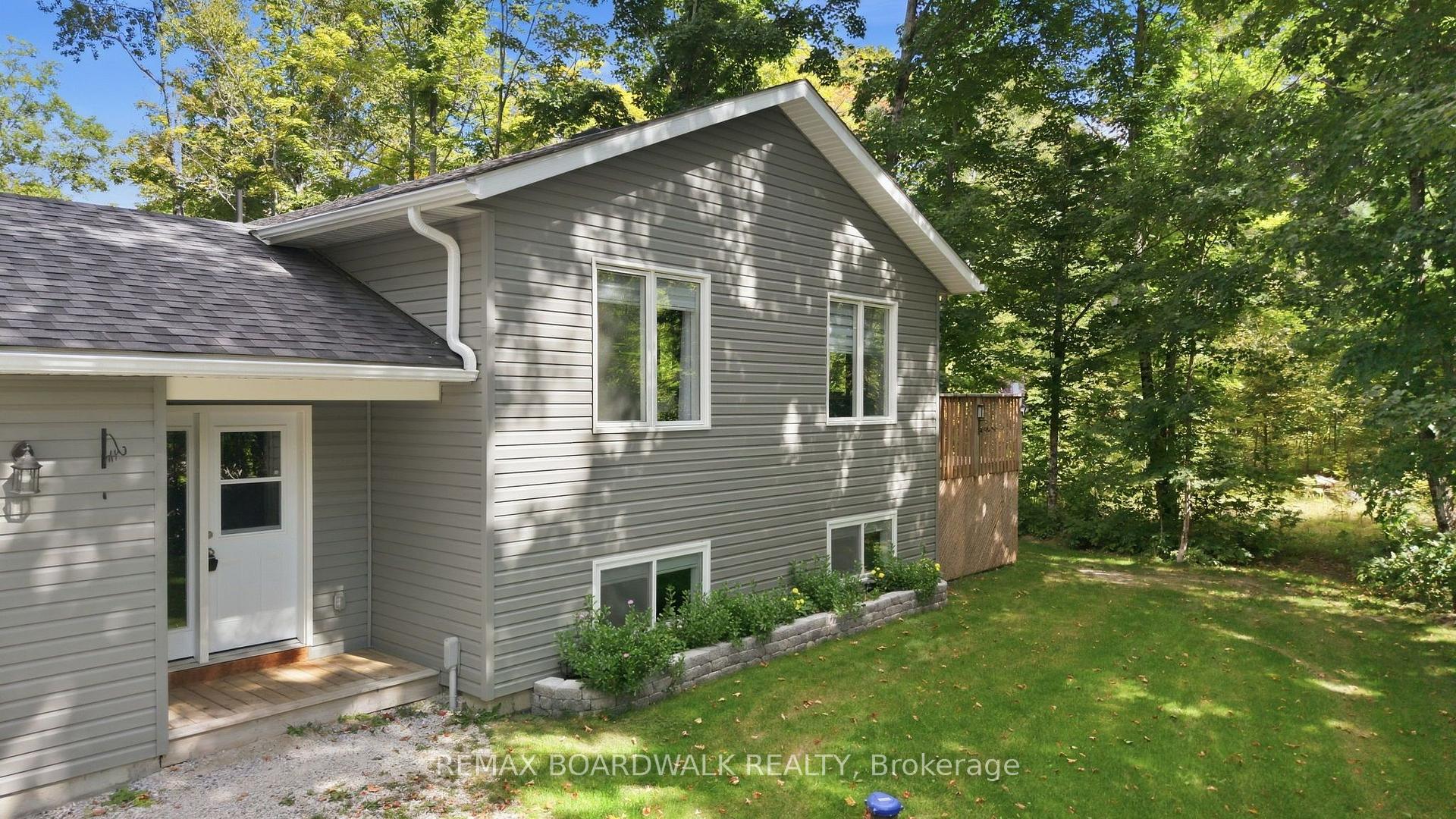 Photo 2 of 176 Maple Street, Lanark Highlands, Lanark Highlands (Dalhousie) Twp — HOMEH