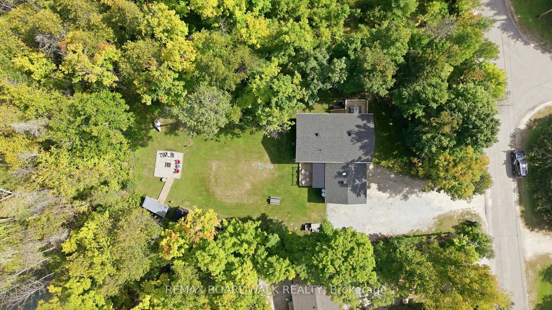 Photo 3 of 176 Maple Street, Lanark Highlands, Lanark Highlands (Dalhousie) Twp — HOMEH