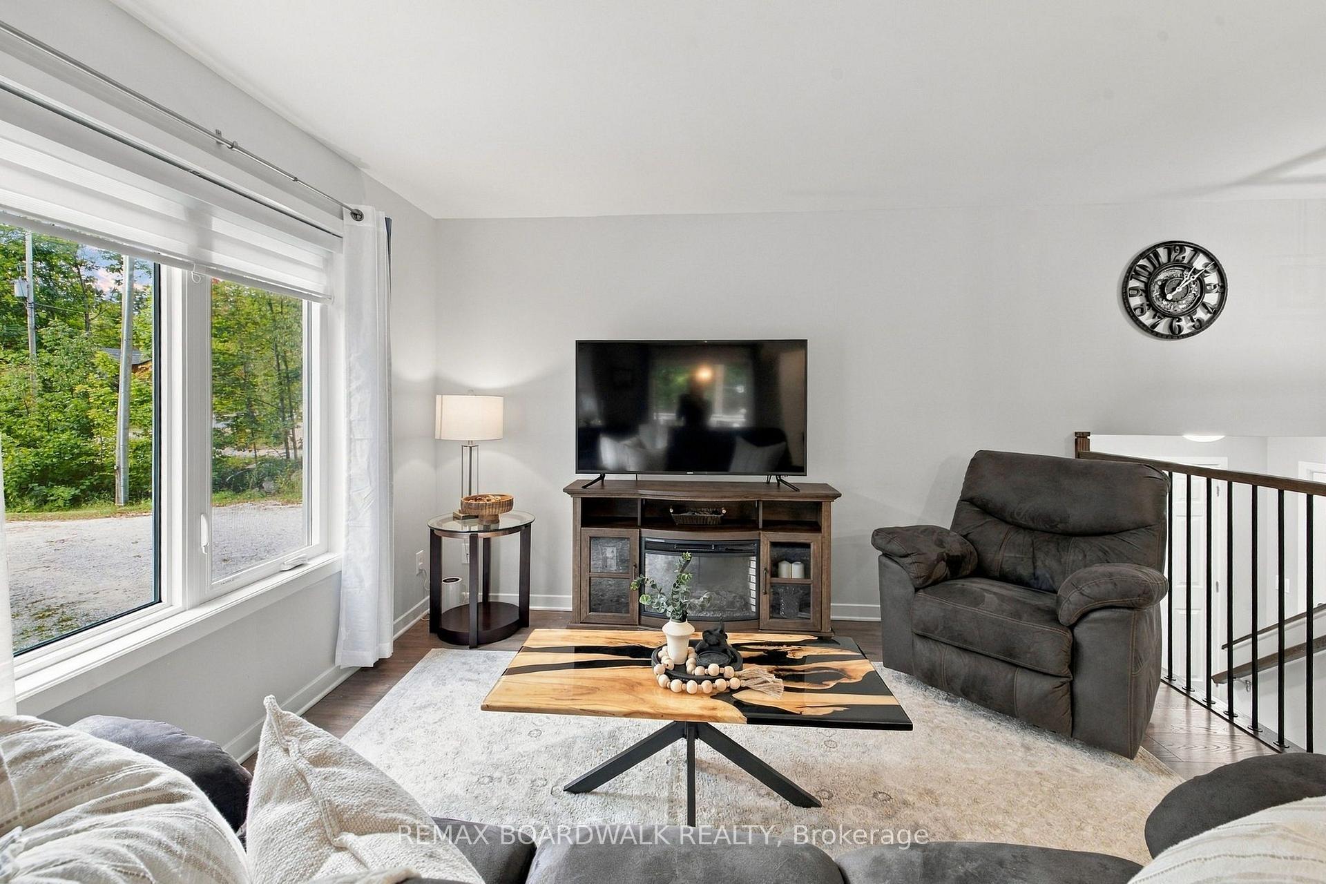 Photo 7 of 176 Maple Street, Lanark Highlands, Lanark Highlands (Dalhousie) Twp — HOMEH