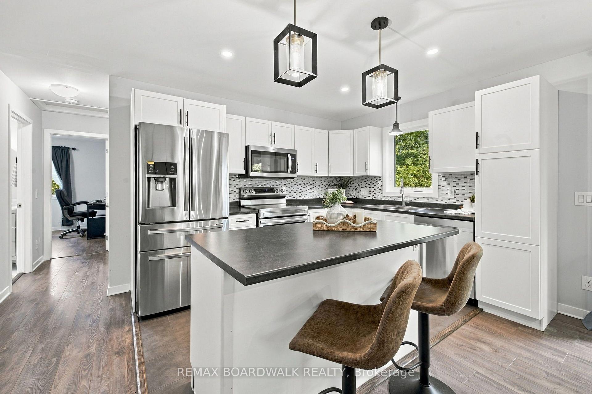 Photo 13 of 176 Maple Street, Lanark Highlands, Lanark Highlands (Dalhousie) Twp — HOMEH