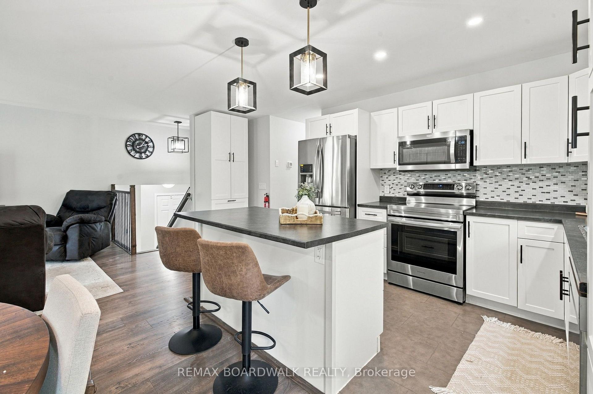 Photo 16 of 176 Maple Street, Lanark Highlands, Lanark Highlands (Dalhousie) Twp — HOMEH