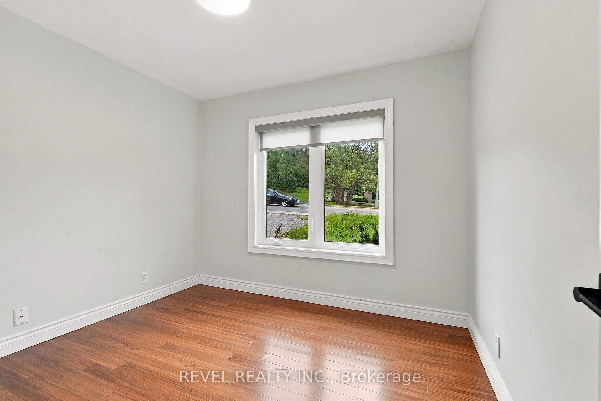 Photo 15 of Unit Main, 990 Harmony Road N, Oshawa, Pinecrest — HOMEH