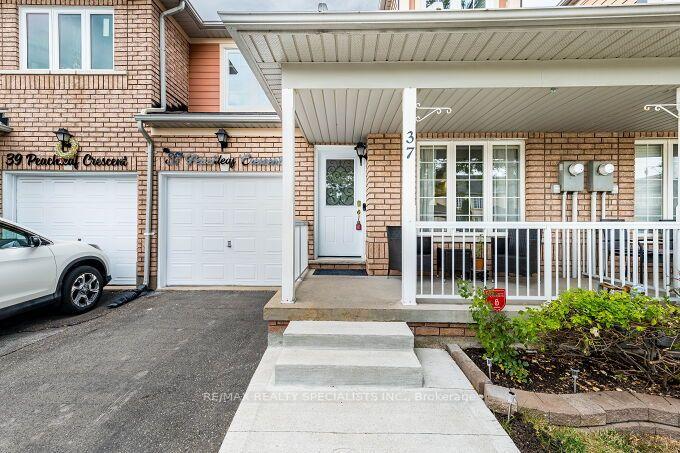 Photo 5 of 37 Peachleaf Crescent, Brampton, Fletcher's Meadow — HOMEH