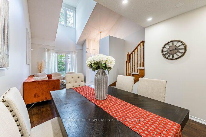 Photo 15 of 37 Peachleaf Crescent, Brampton, Fletcher's Meadow — HOMEH