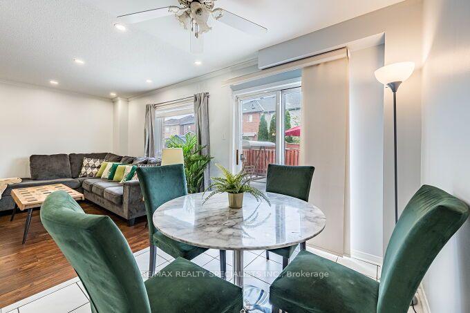 Photo 20 of 37 Peachleaf Crescent, Brampton, Fletcher's Meadow — HOMEH