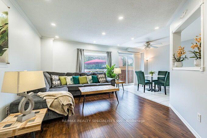 Photo 25 of 37 Peachleaf Crescent, Brampton, Fletcher's Meadow — HOMEH