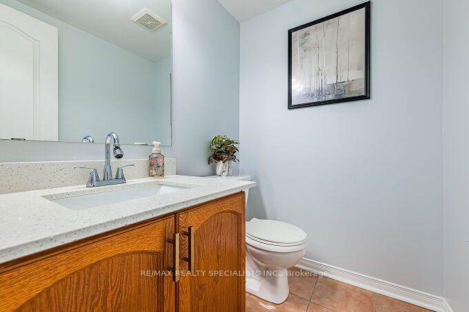 Photo 28 of 37 Peachleaf Crescent, Brampton, Fletcher's Meadow — HOMEH