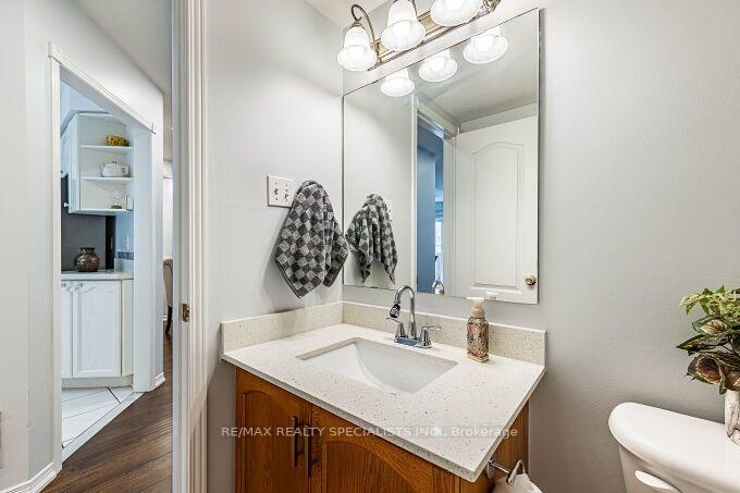 Photo 29 of 37 Peachleaf Crescent, Brampton, Fletcher's Meadow — HOMEH
