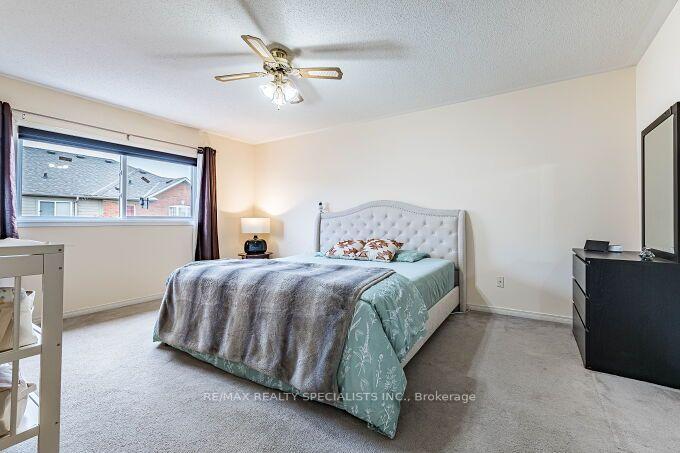 Photo 30 of 37 Peachleaf Crescent, Brampton, Fletcher's Meadow — HOMEH