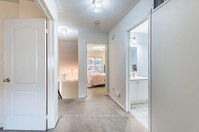 Photo 36 of 37 Peachleaf Crescent, Brampton, Fletcher's Meadow — HOMEH