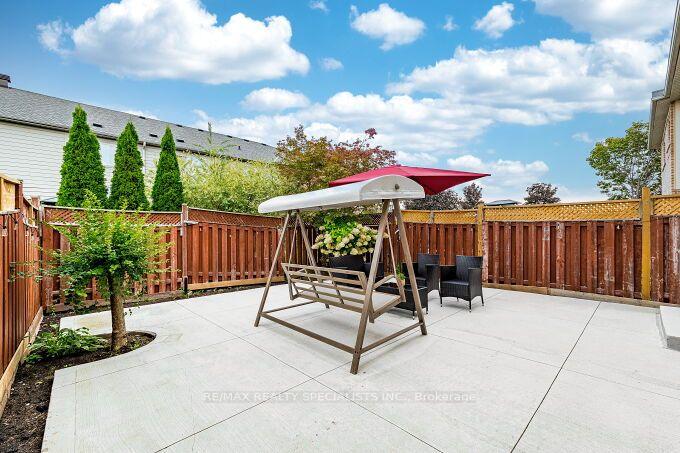 Photo 46 of 37 Peachleaf Crescent, Brampton, Fletcher's Meadow — HOMEH
