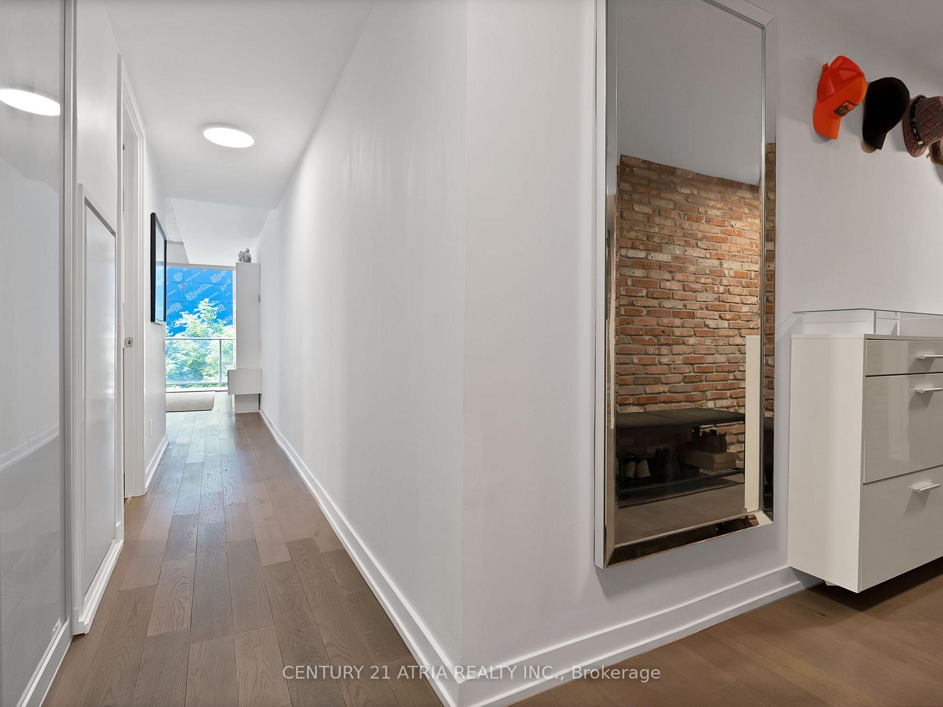 Photo 3 of Unit 318, 95 Bathurst Street, Toronto, Waterfront Communities — HOMEH