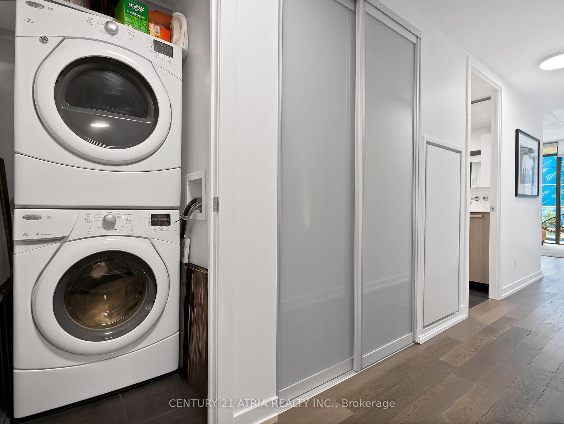 Photo 4 of Unit 318, 95 Bathurst Street, Toronto, Waterfront Communities — HOMEH