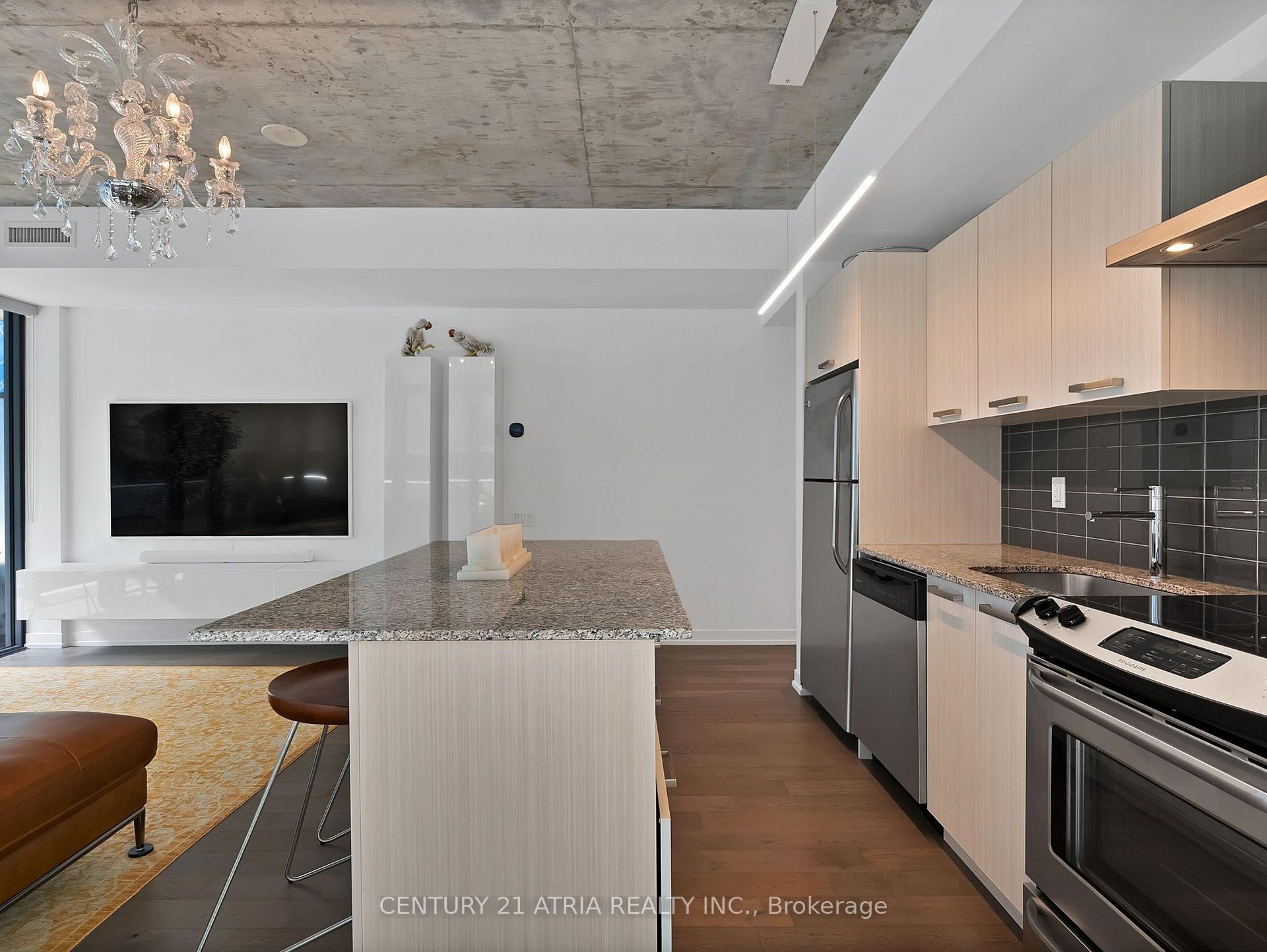 Photo 8 of Unit 318, 95 Bathurst Street, Toronto, Waterfront Communities — HOMEH