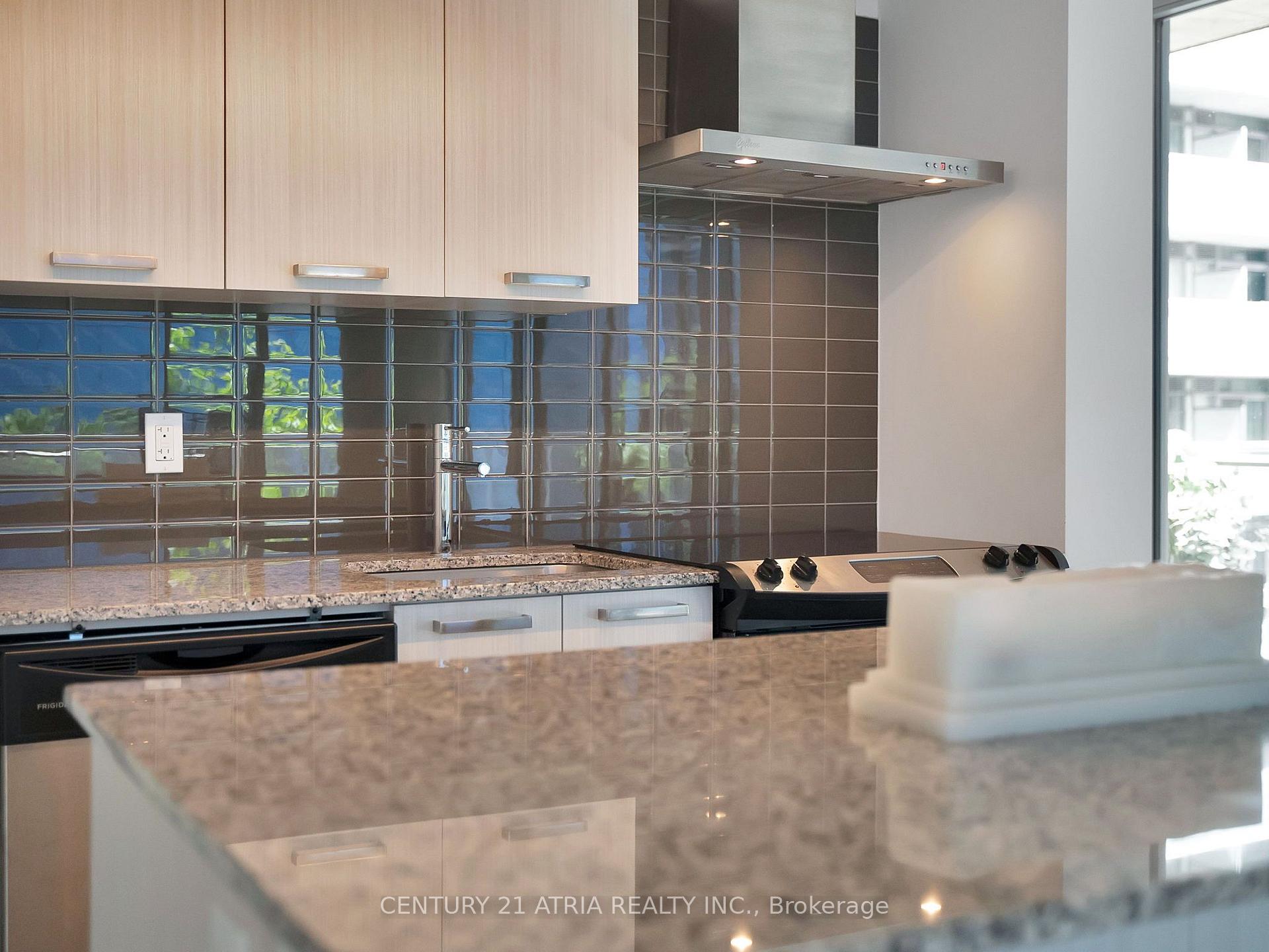 Photo 9 of Unit 318, 95 Bathurst Street, Toronto, Waterfront Communities — HOMEH