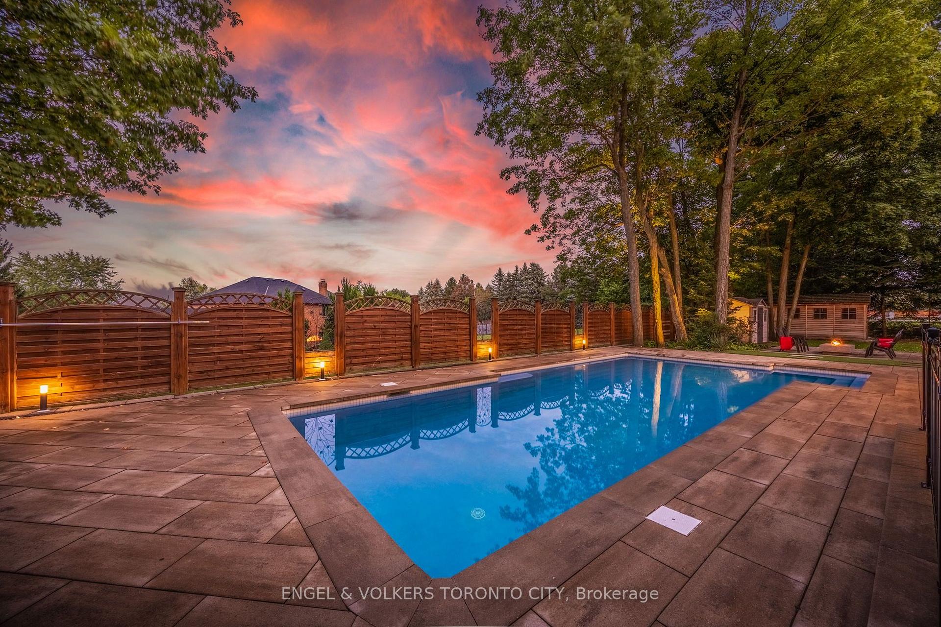 Photo 3 of 11 Cedarwood Crescent, King, Nobleton — HOMEH