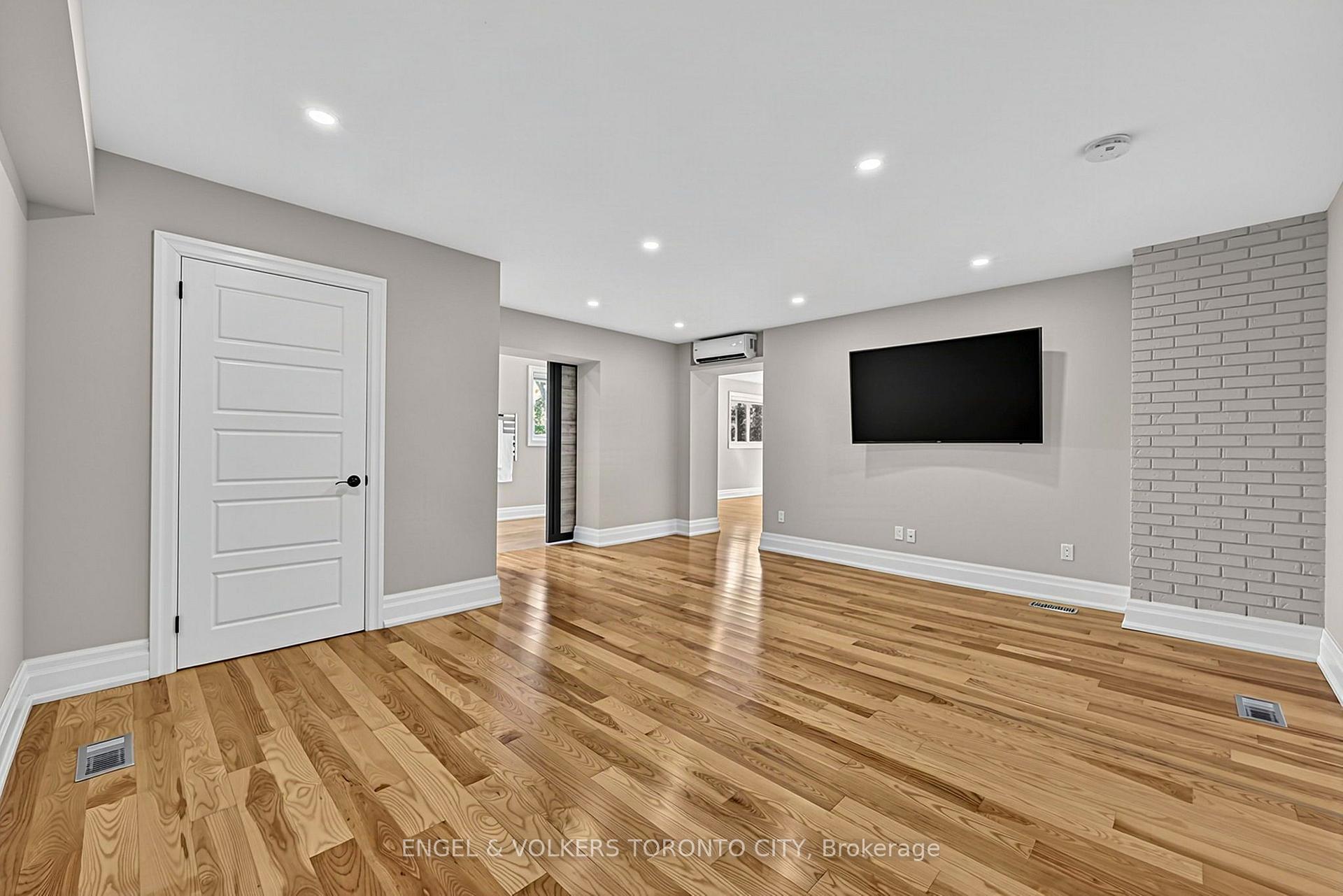 Photo 35 of 11 Cedarwood Crescent, King, Nobleton — HOMEH