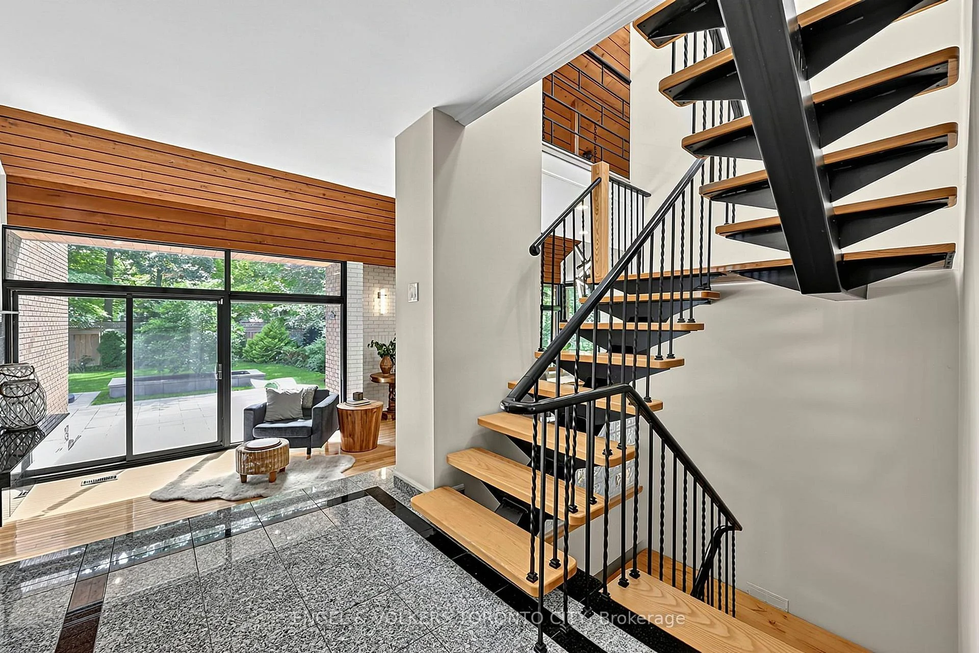 Photo 36 of 11 Cedarwood Crescent, King, Nobleton — HOMEH