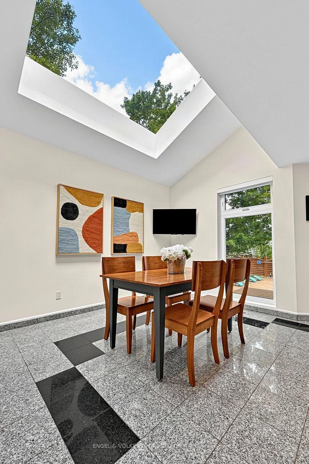 Photo 46 of 11 Cedarwood Crescent, King, Nobleton — HOMEH