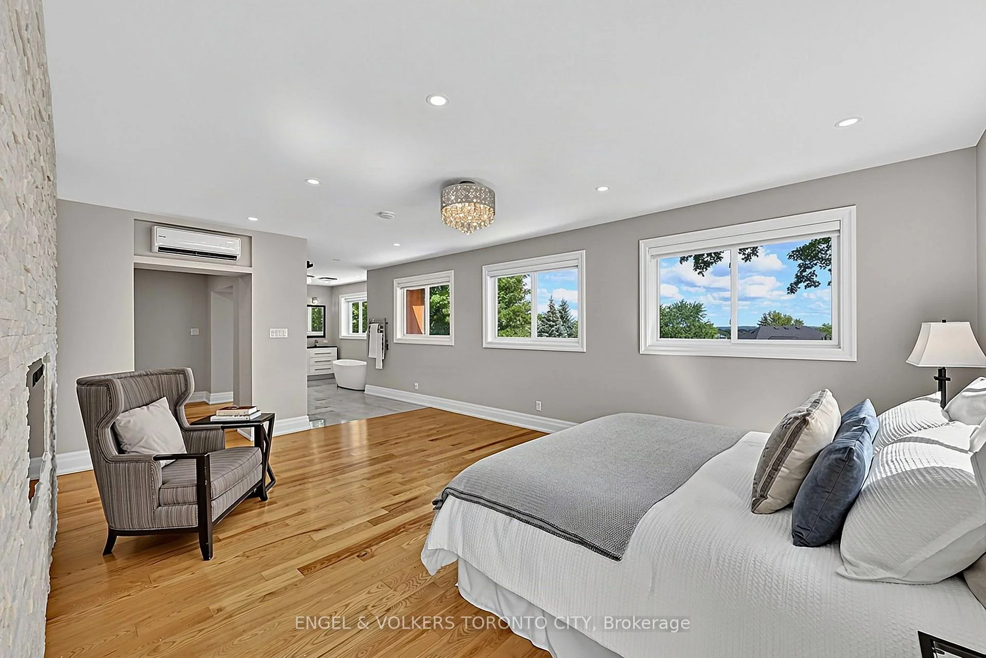 Photo 48 of 11 Cedarwood Crescent, King, Nobleton — HOMEH