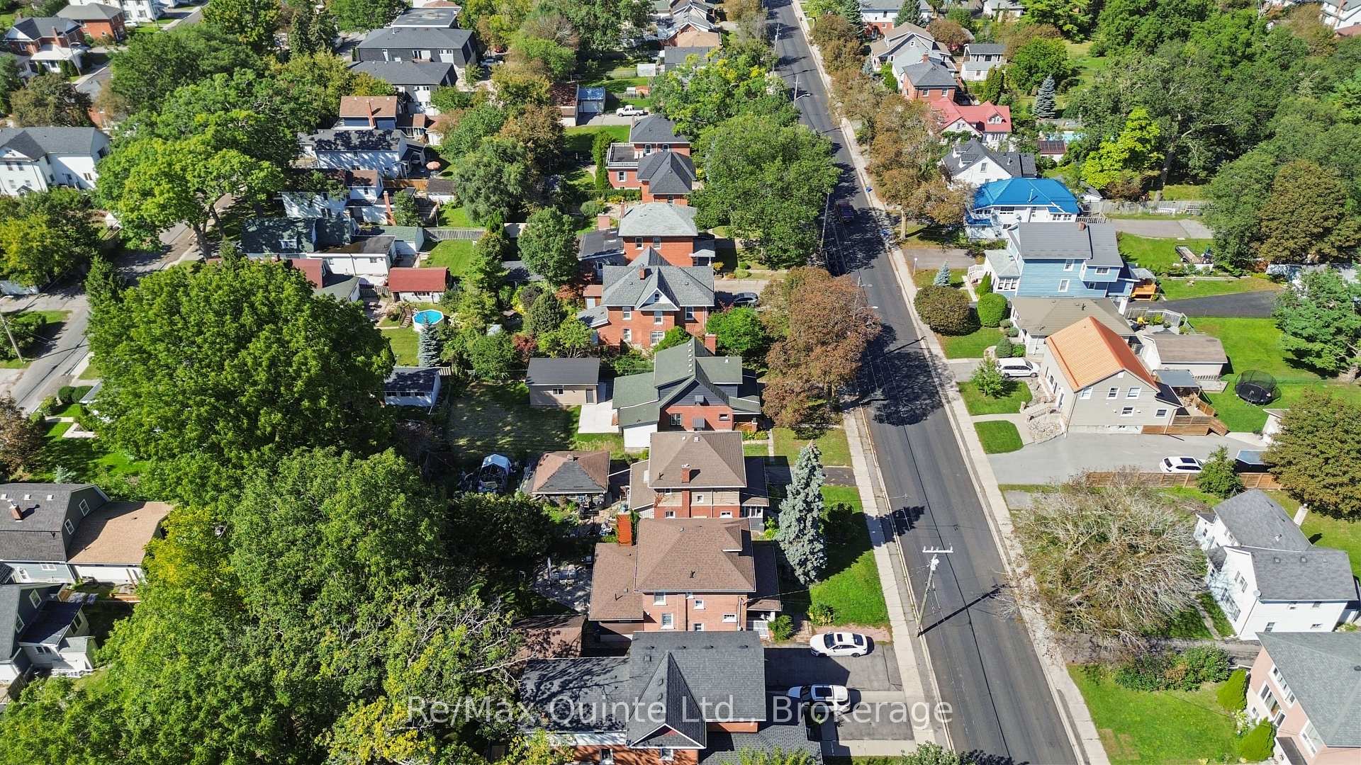 Photo 5 of 298 Bleecker Avenue, Belleville, Belleville Ward — HOMEH