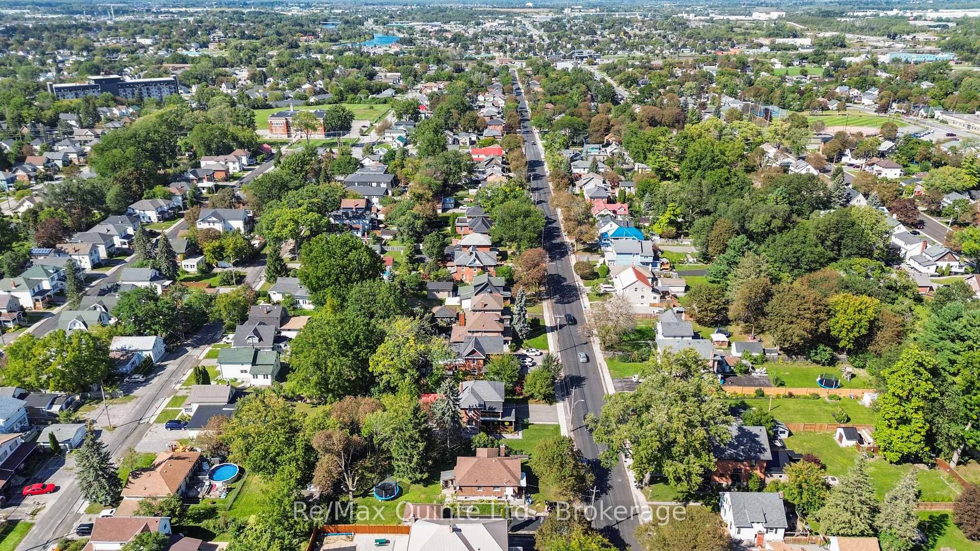 Photo 6 of 298 Bleecker Avenue, Belleville, Belleville Ward — HOMEH