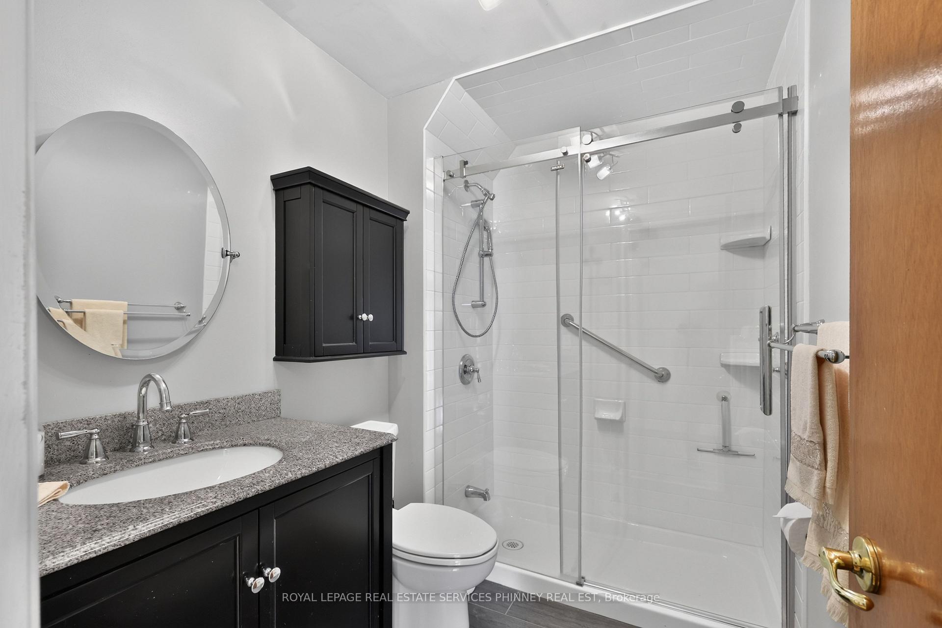 Photo 21 of 1633 Warren Drive, Mississauga, Rathwood — HOMEH