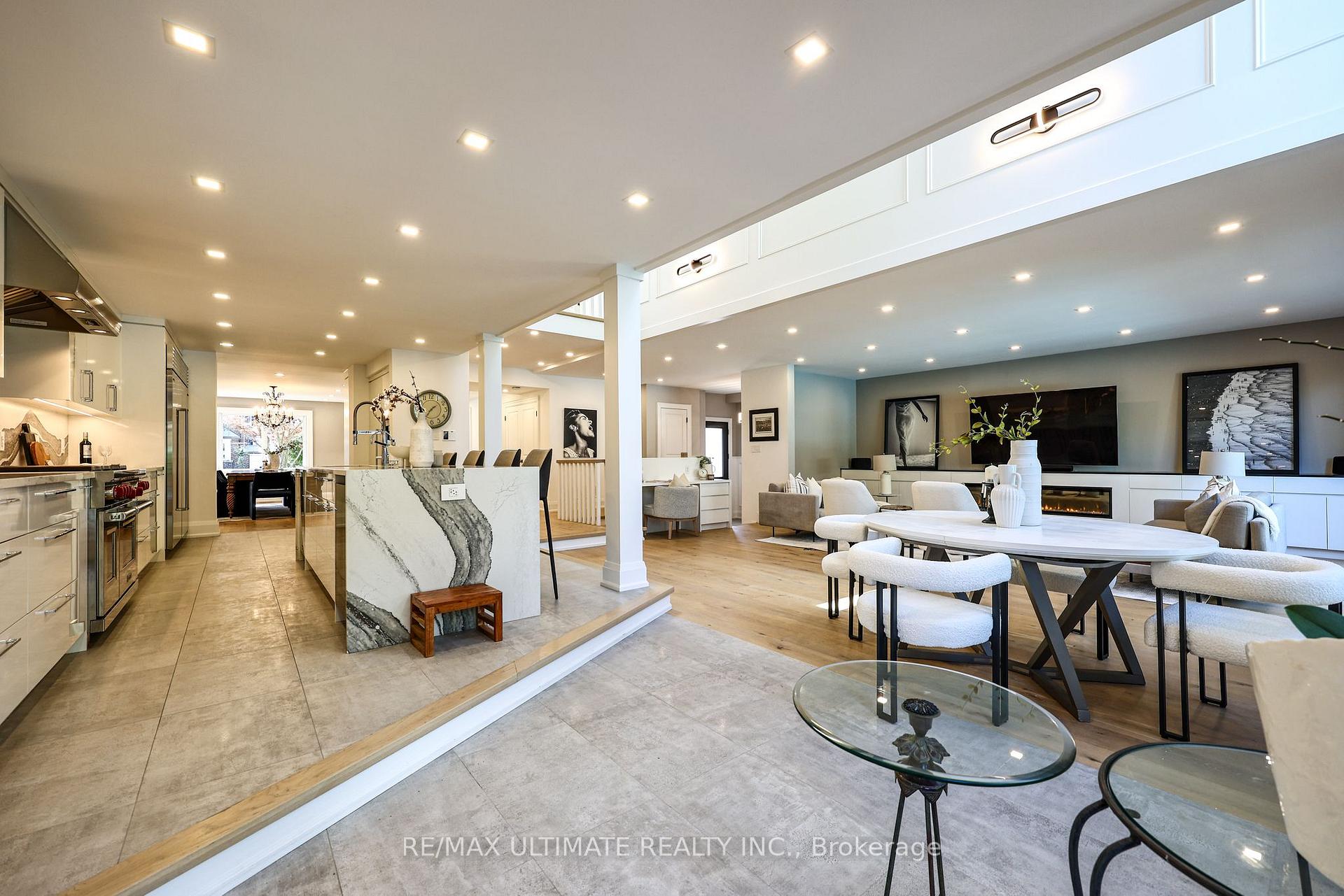 Photo 16 of 10 Field Avenue, Toronto, Leaside — HOMEH