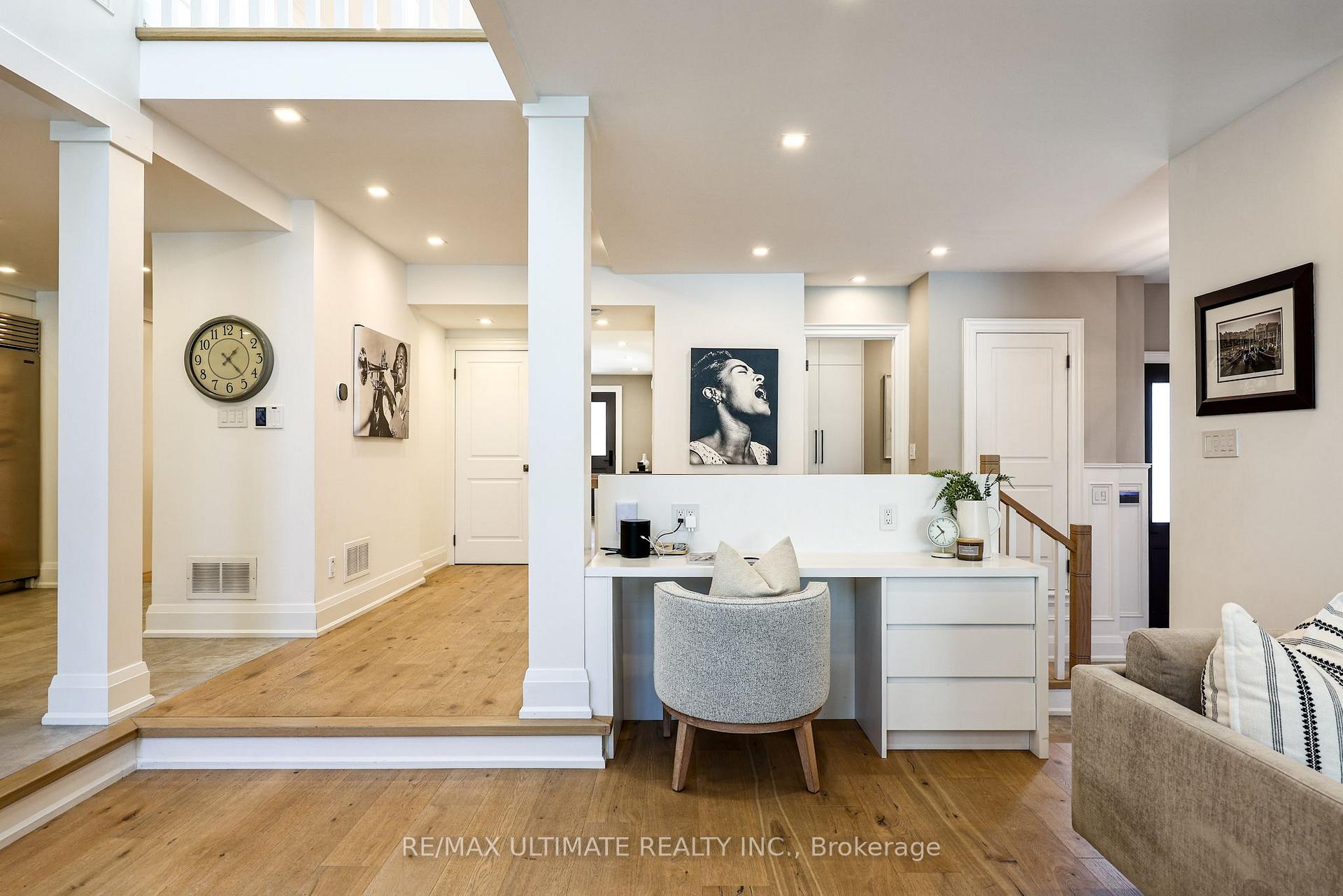 Photo 18 of 10 Field Avenue, Toronto, Leaside — HOMEH