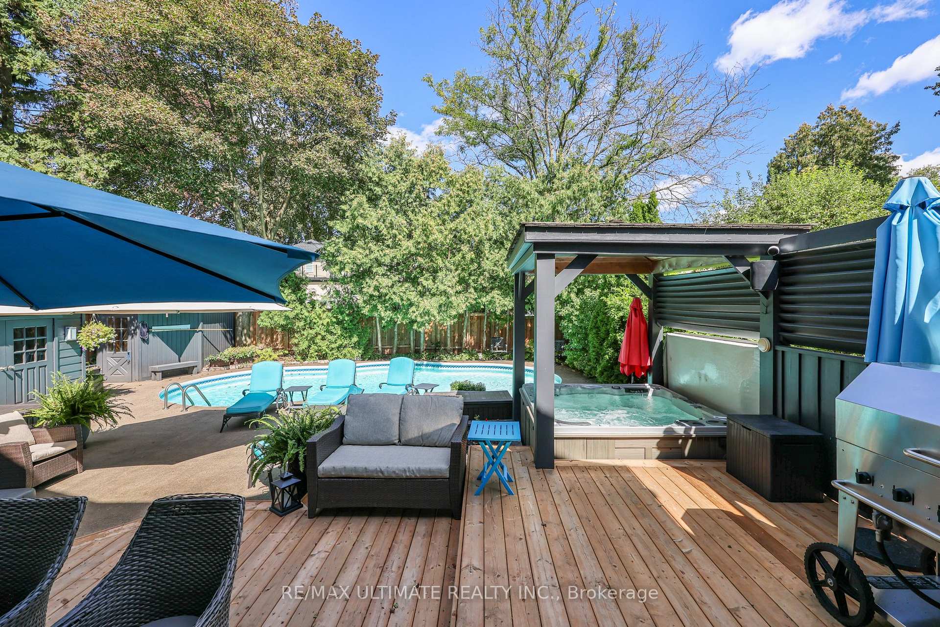 Photo 25 of 10 Field Avenue, Toronto, Leaside — HOMEH