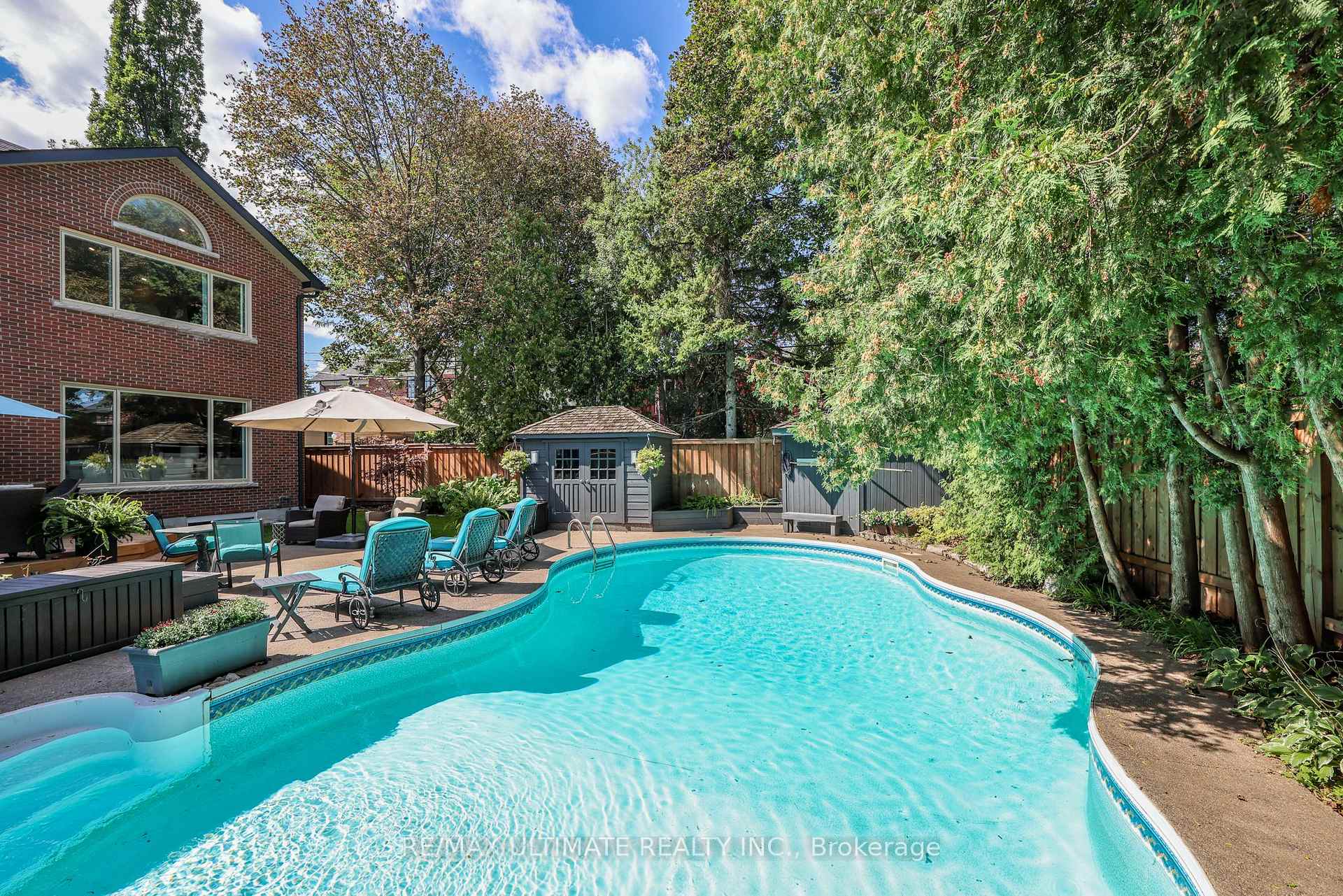 Photo 29 of 10 Field Avenue, Toronto, Leaside — HOMEH