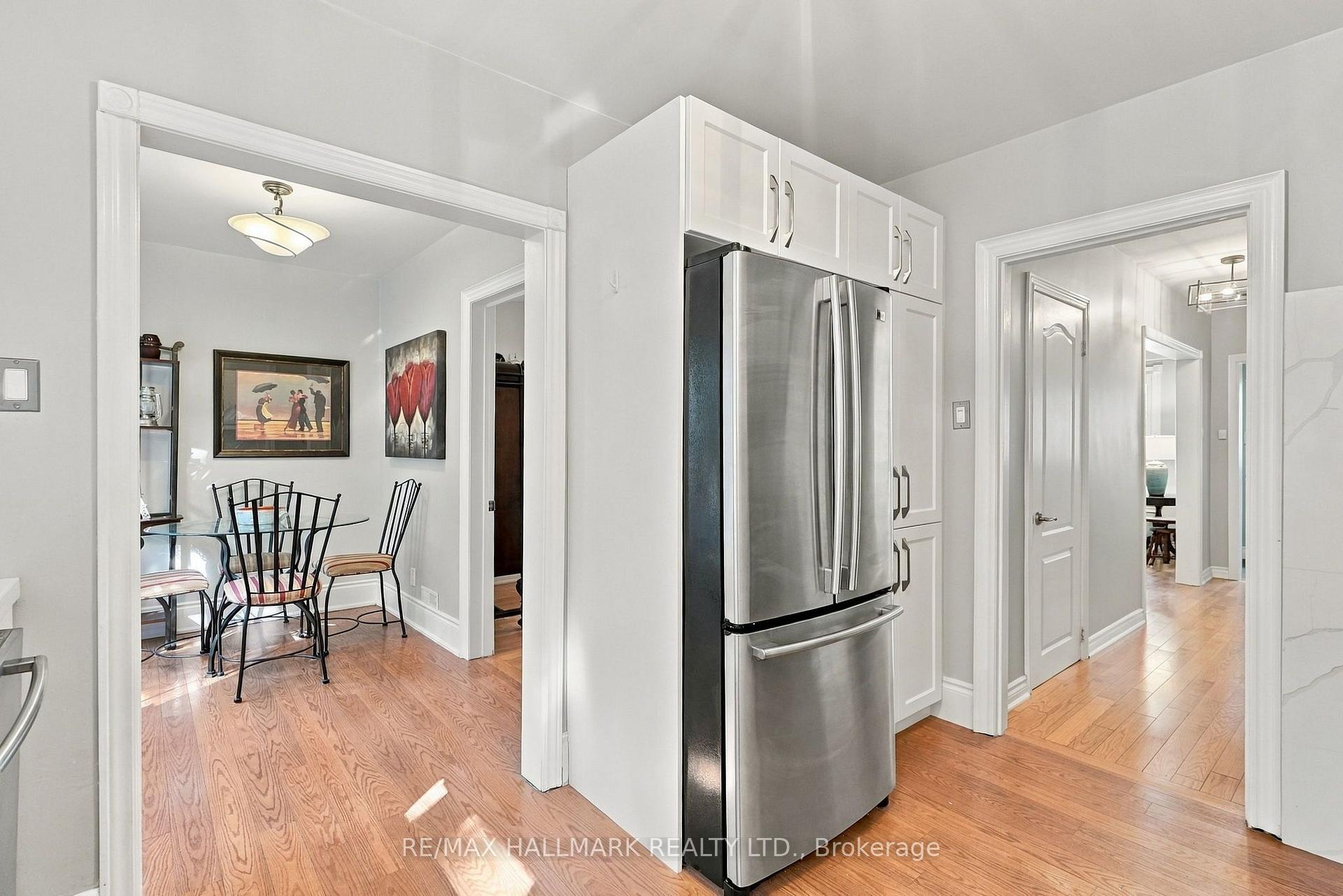 Photo 21 of 77 Glen Davis Crescent, Toronto, East End-Danforth — HOMEH