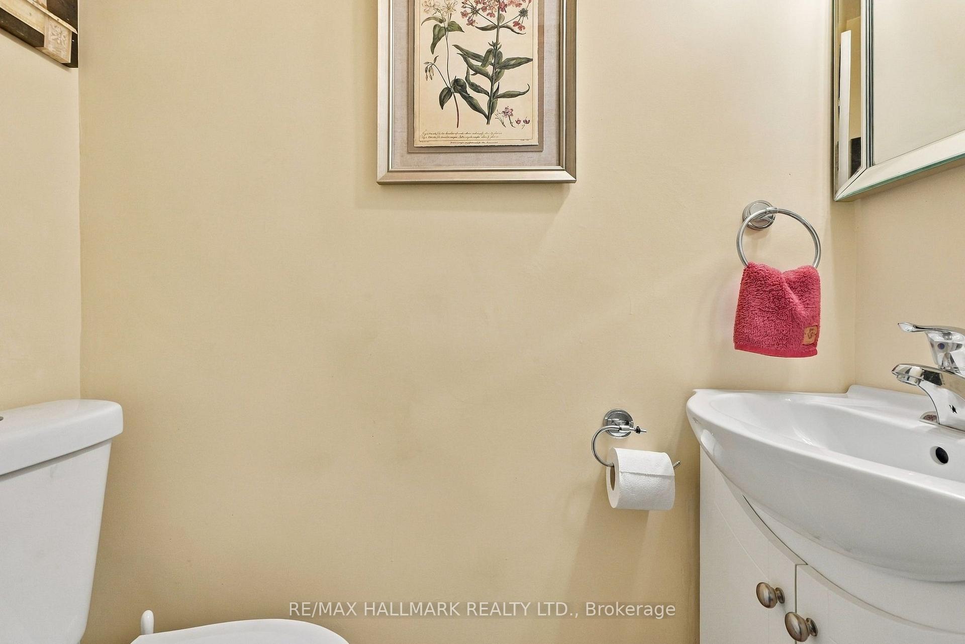 Photo 25 of 77 Glen Davis Crescent, Toronto, East End-Danforth — HOMEH