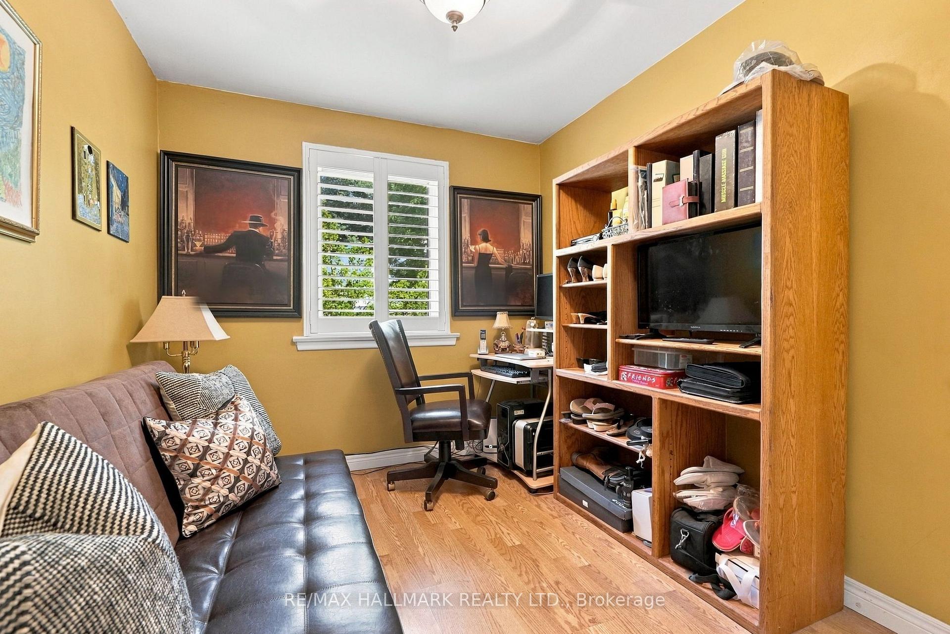 Photo 35 of 77 Glen Davis Crescent, Toronto, East End-Danforth — HOMEH