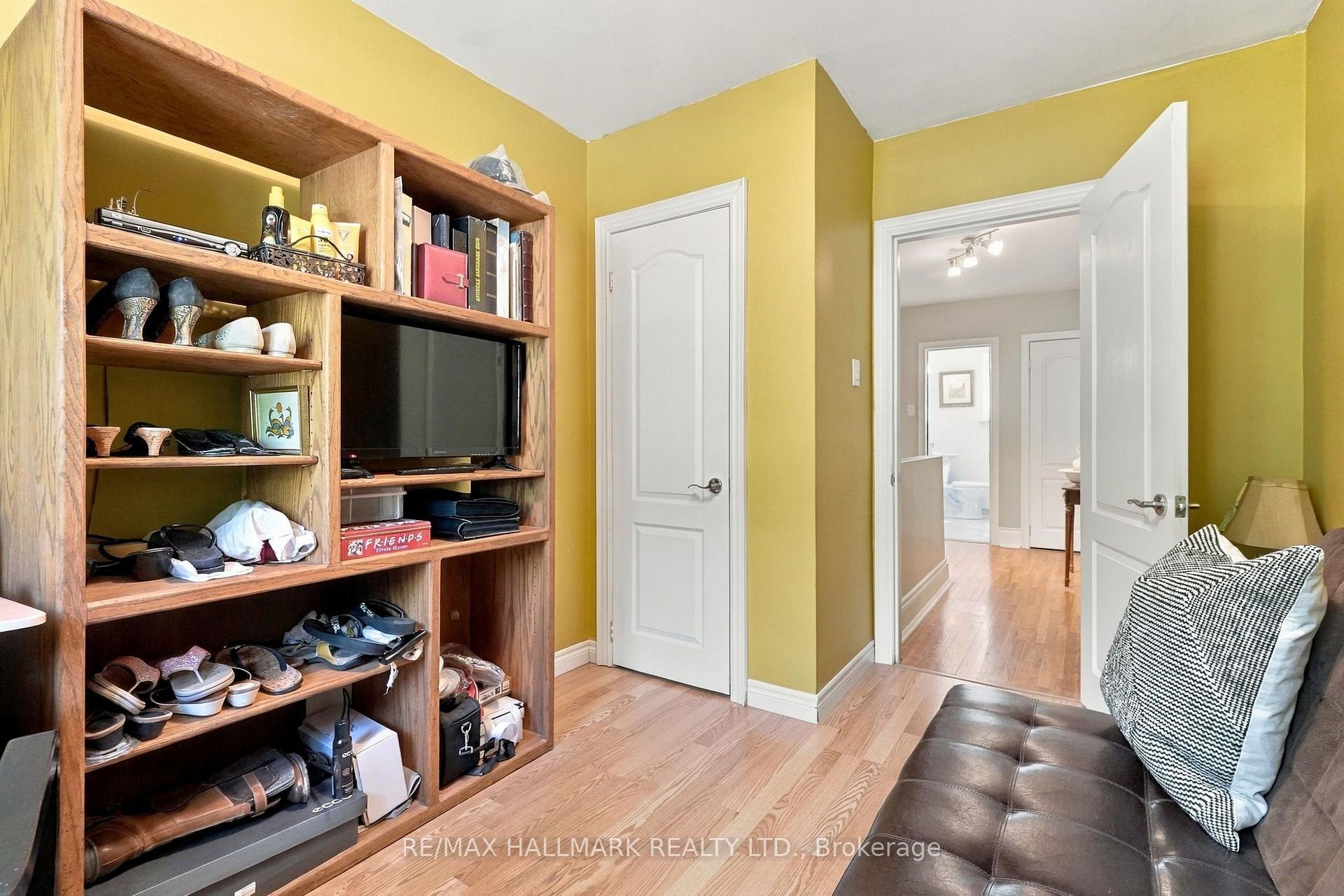 Photo 36 of 77 Glen Davis Crescent, Toronto, East End-Danforth — HOMEH