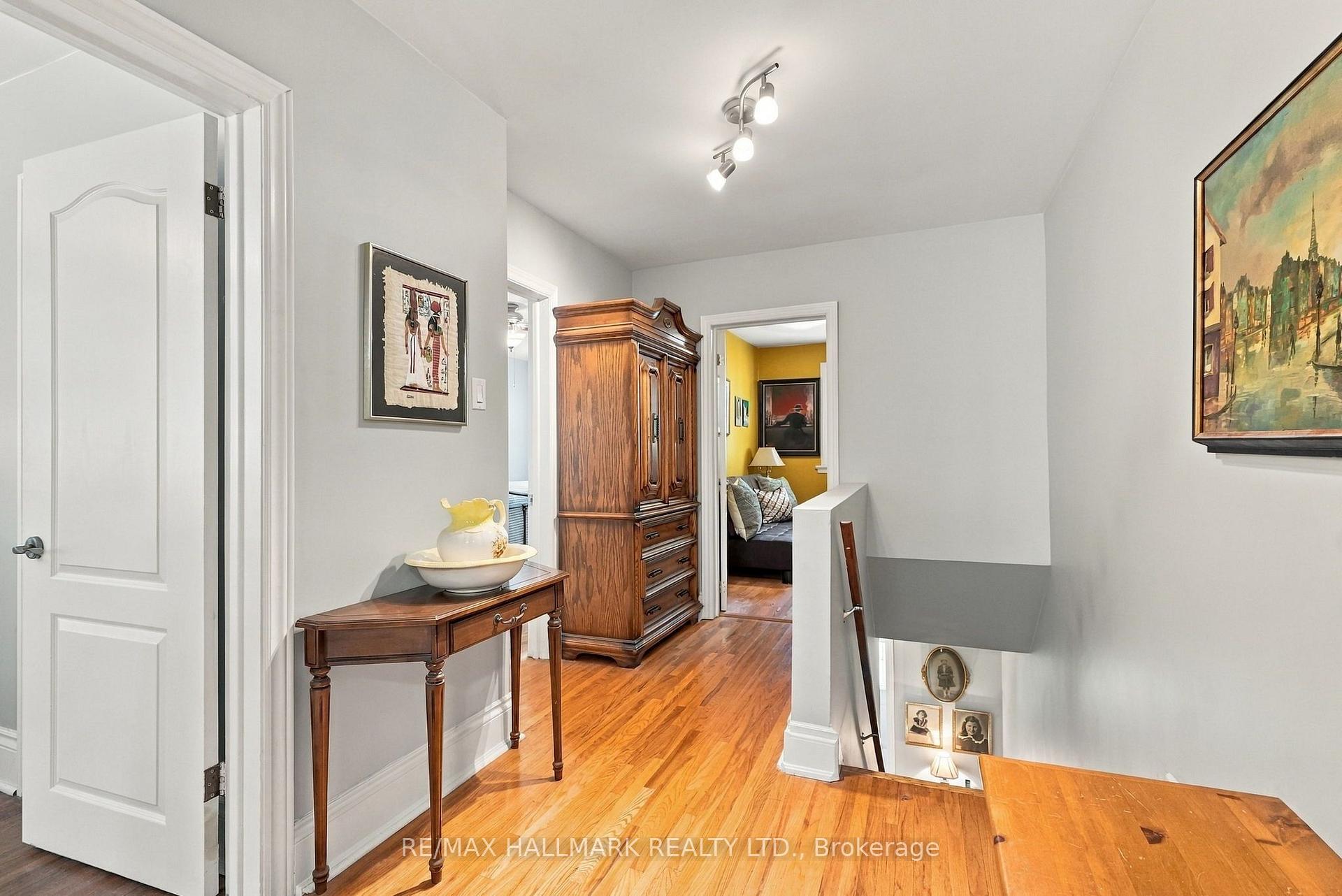 Photo 37 of 77 Glen Davis Crescent, Toronto, East End-Danforth — HOMEH