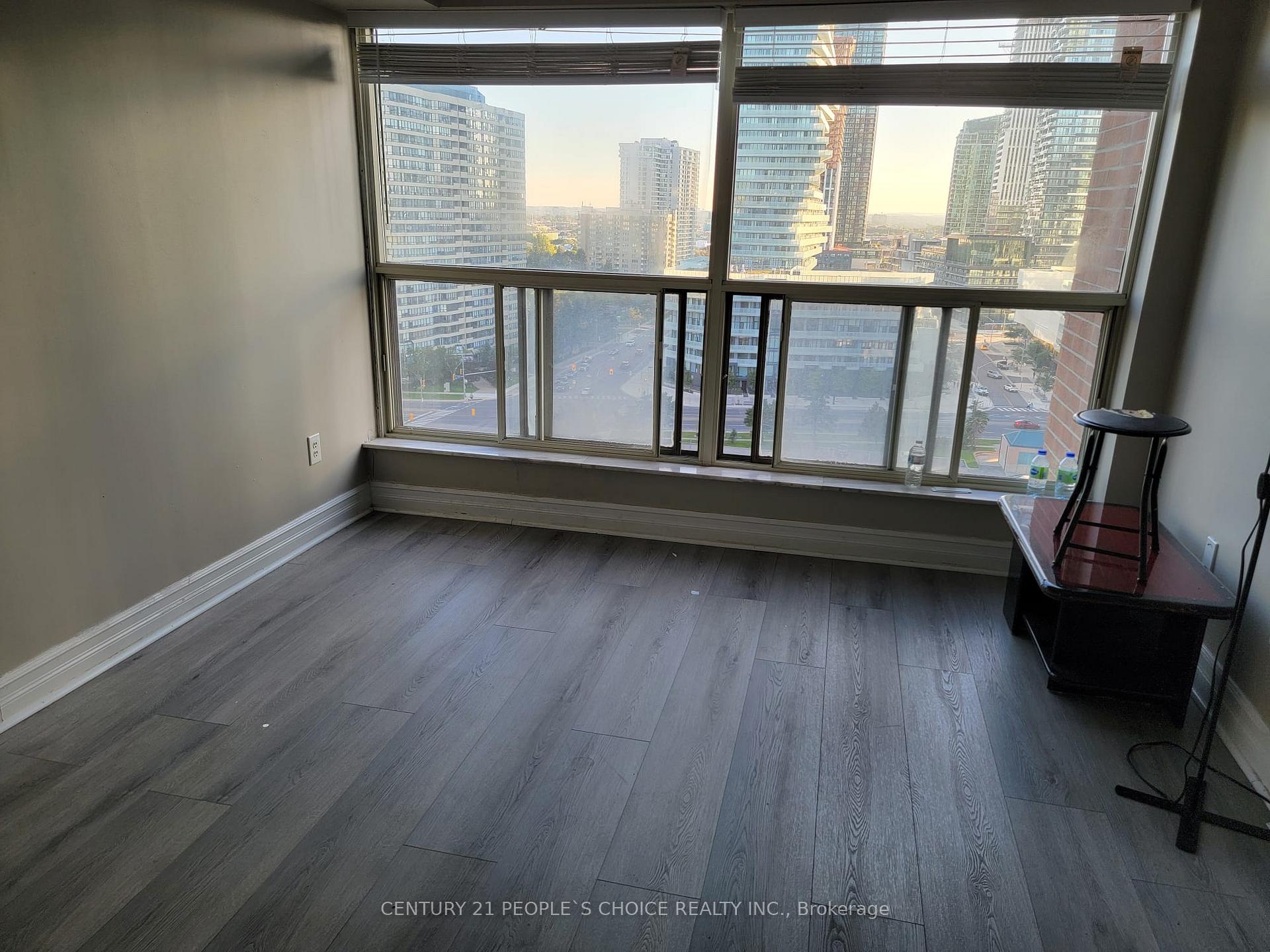 Photo 8 of Unit 1601, 335 Webb Drive, Mississauga, City Centre — HOMEH