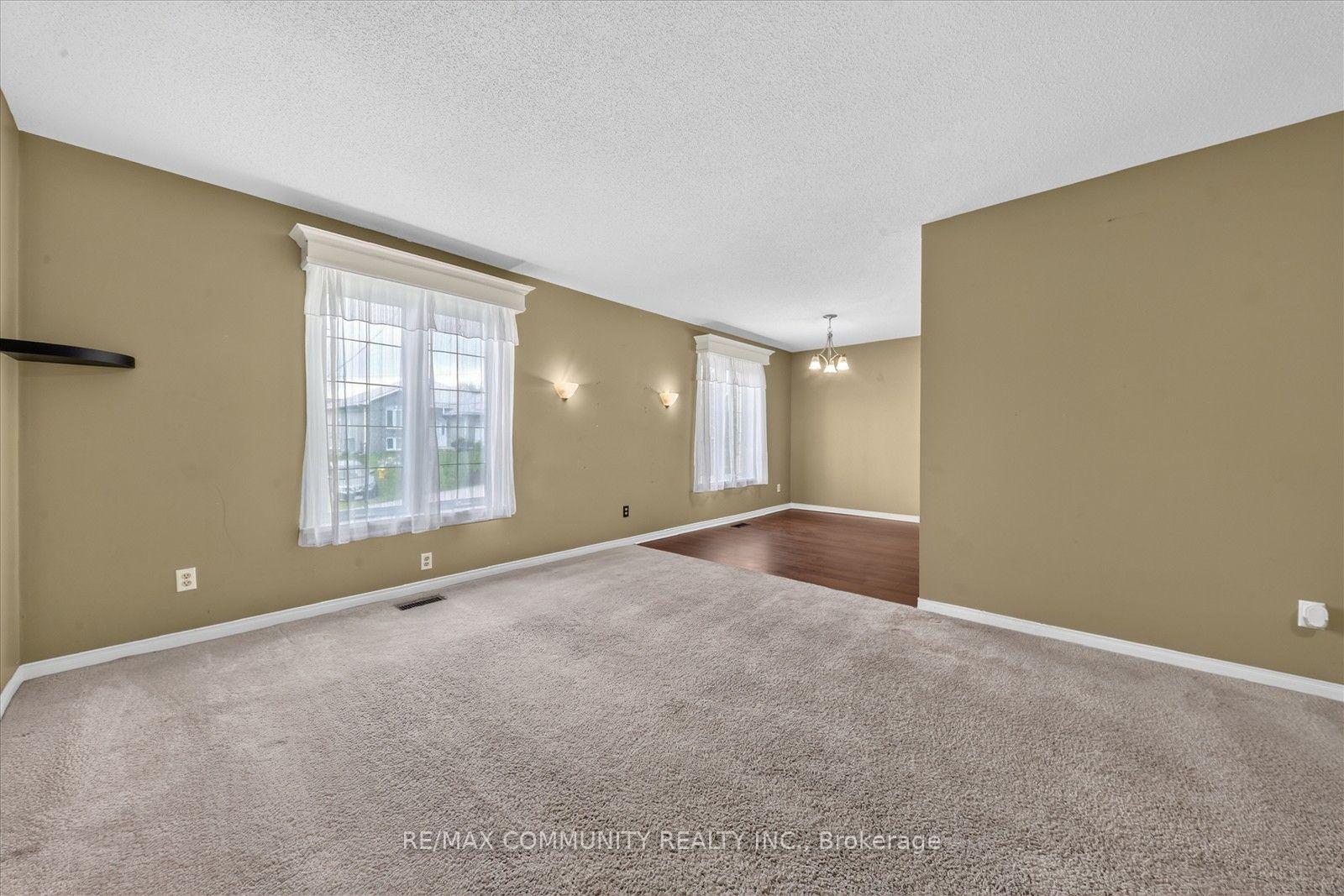 Photo 13 of 25 Tanner Drive, Stirling-Rawdon, Stirling Ward — HOMEH