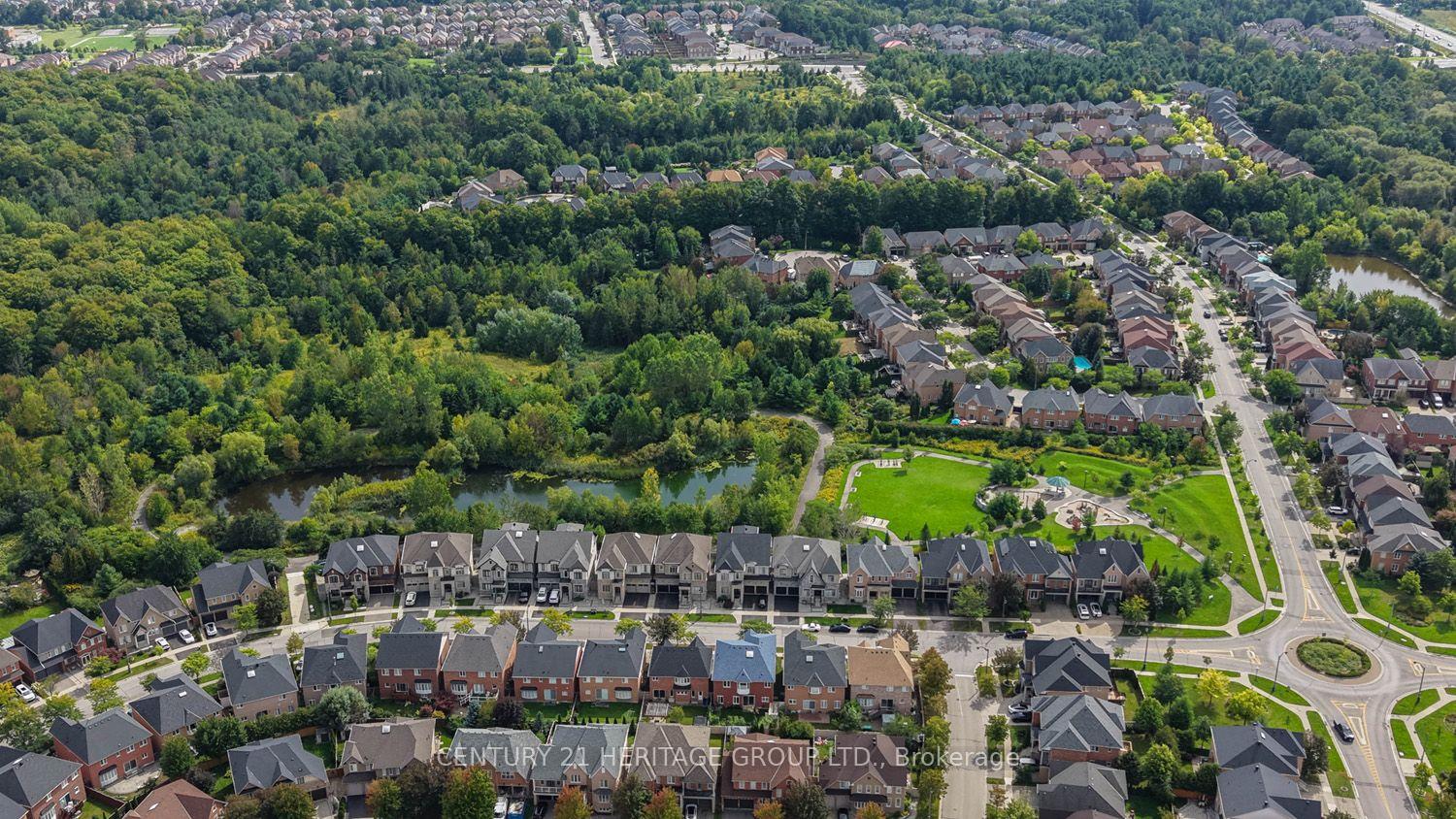 Photo 3 of 9 Alpaca Drive, Richmond Hill, Jefferson — HOMEH