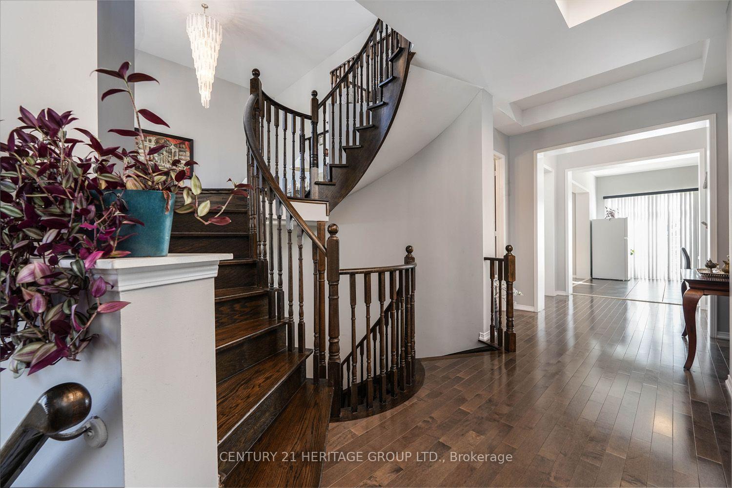 Photo 13 of 9 Alpaca Drive, Richmond Hill, Jefferson — HOMEH