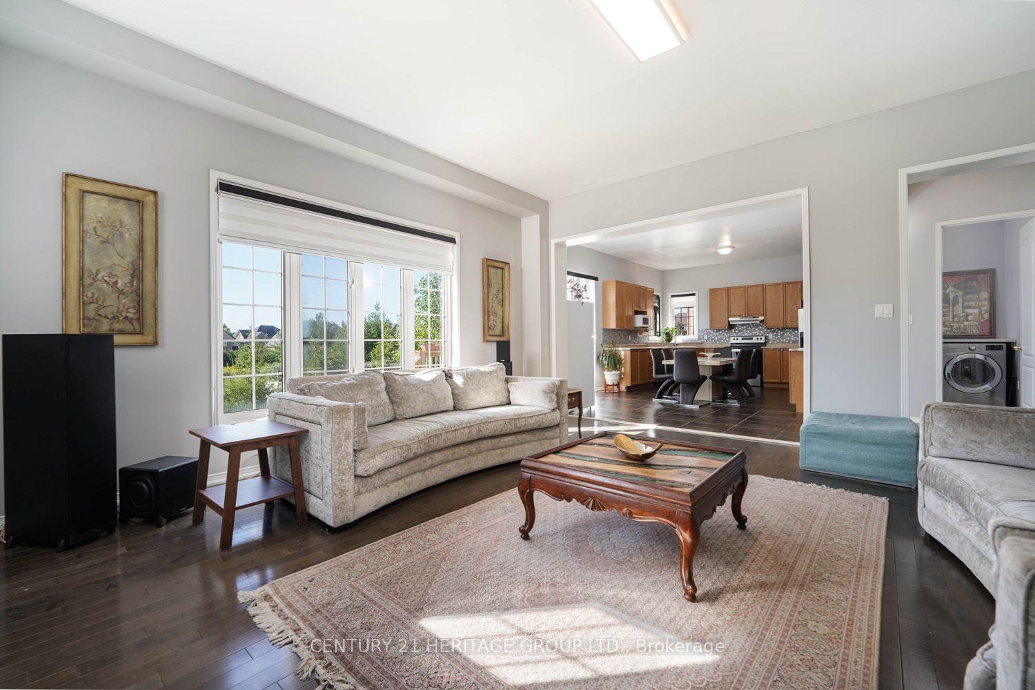 Photo 17 of 9 Alpaca Drive, Richmond Hill, Jefferson — HOMEH
