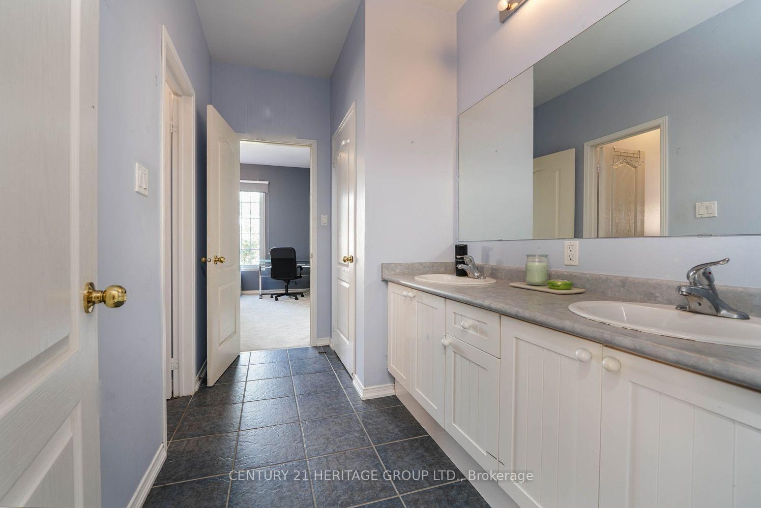 Photo 29 of 9 Alpaca Drive, Richmond Hill, Jefferson — HOMEH