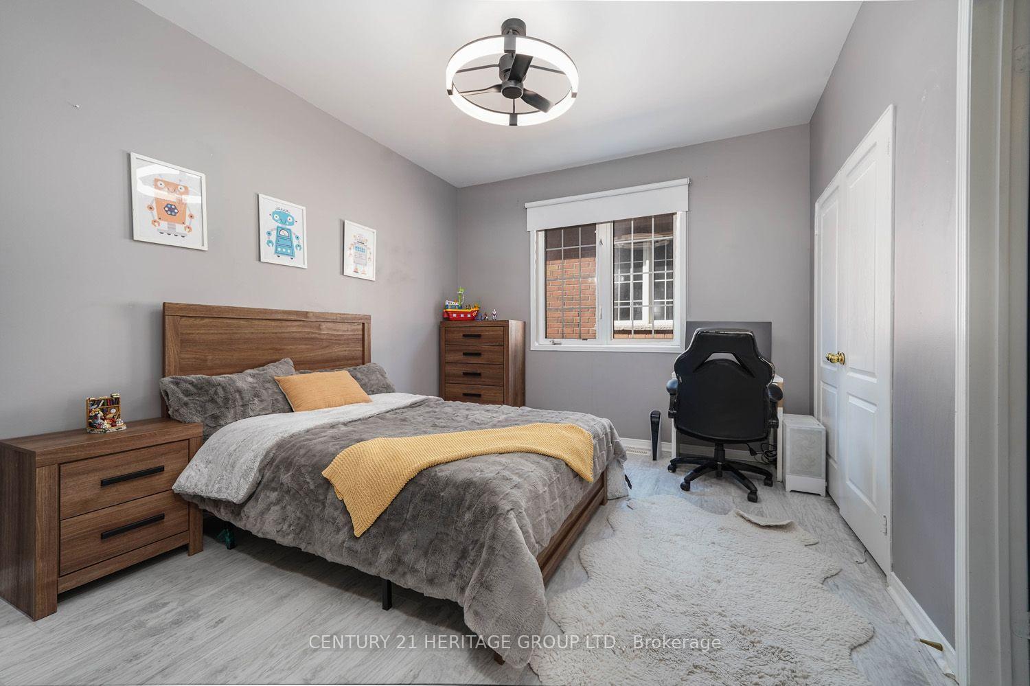 Photo 31 of 9 Alpaca Drive, Richmond Hill, Jefferson — HOMEH