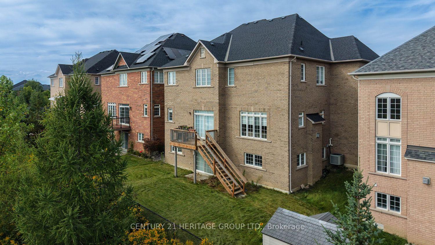 Photo 33 of 9 Alpaca Drive, Richmond Hill, Jefferson — HOMEH