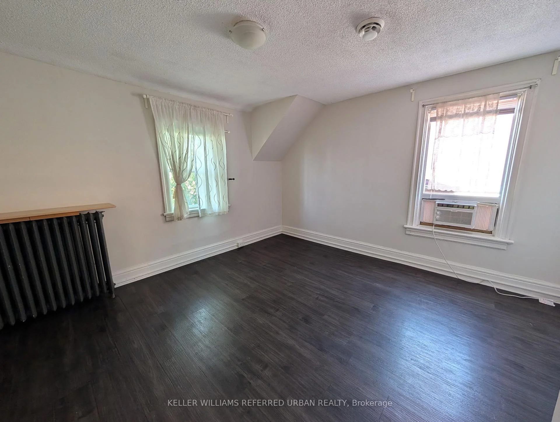 Photo 8 of Unit Upper, 591 Jane Street, Toronto, Runnymede-Bloor West Village — HOMEH