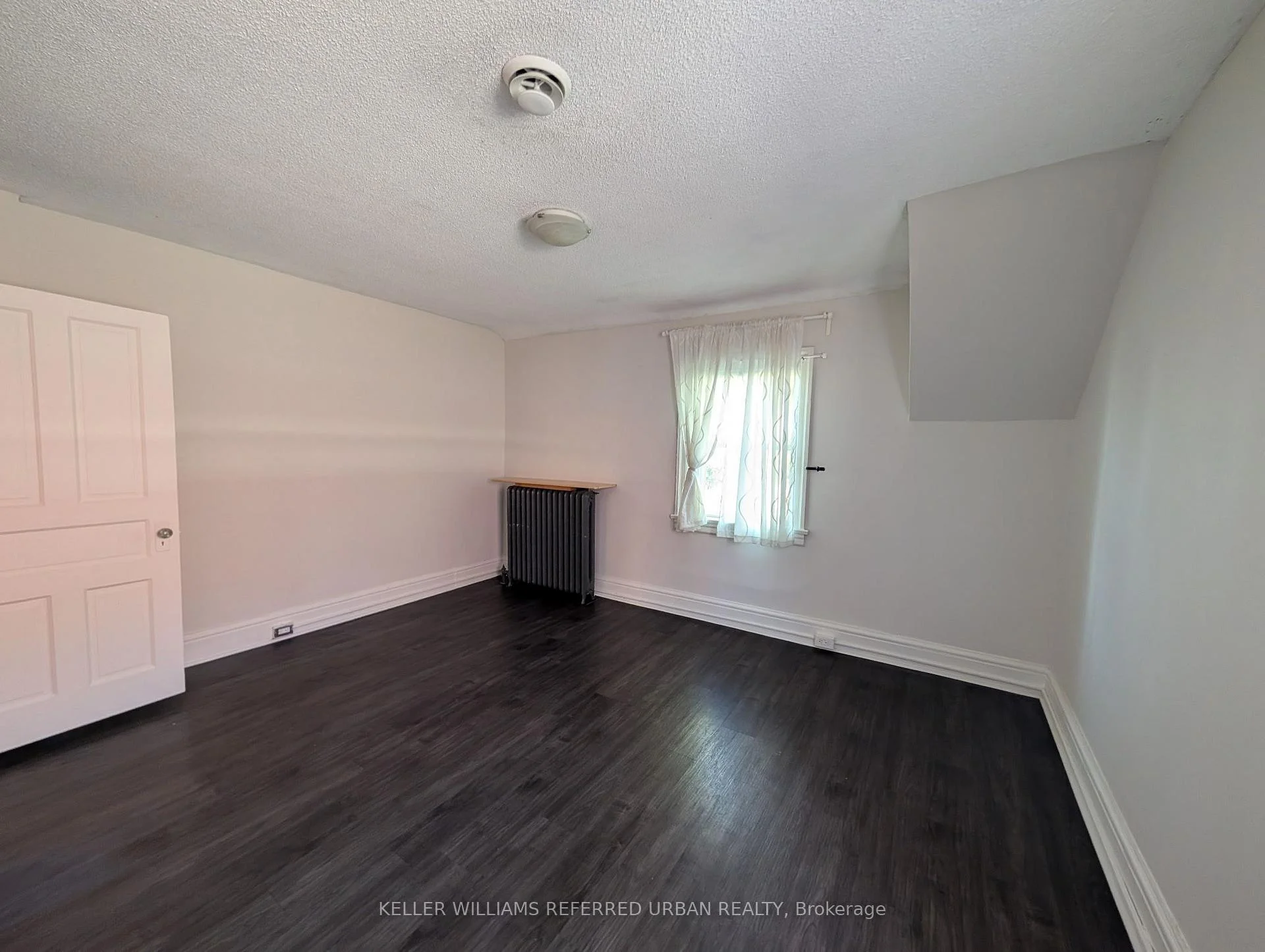 Photo 9 of Unit Upper, 591 Jane Street, Toronto, Runnymede-Bloor West Village — HOMEH