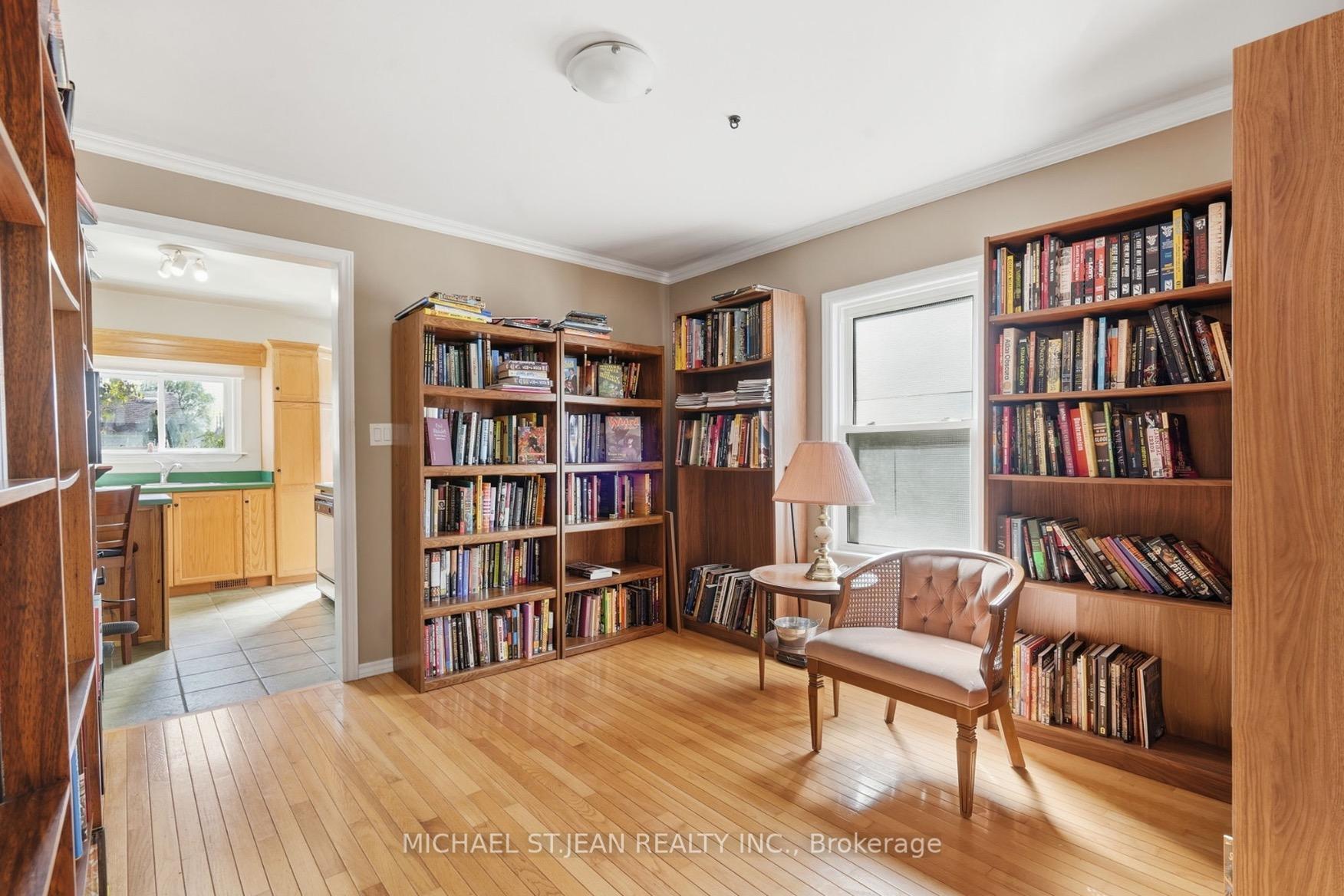 Photo 10 of 68 Hamilton Street, St. Catharines, Western Hill — HOMEH