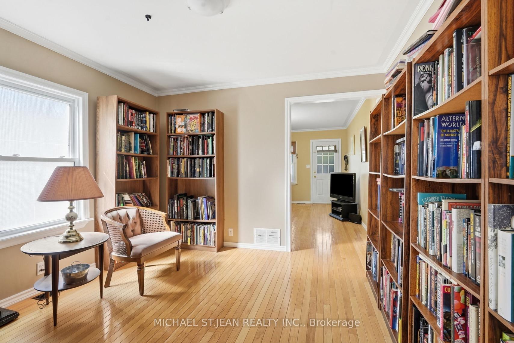 Photo 11 of 68 Hamilton Street, St. Catharines, Western Hill — HOMEH